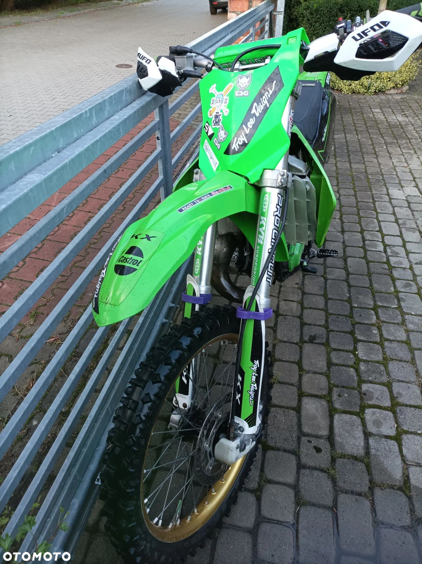 Kawasaki KX - 1