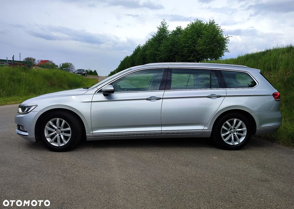Volkswagen Passat Variant 2.0 TDI (BlueMotion Technology) Highline - 9