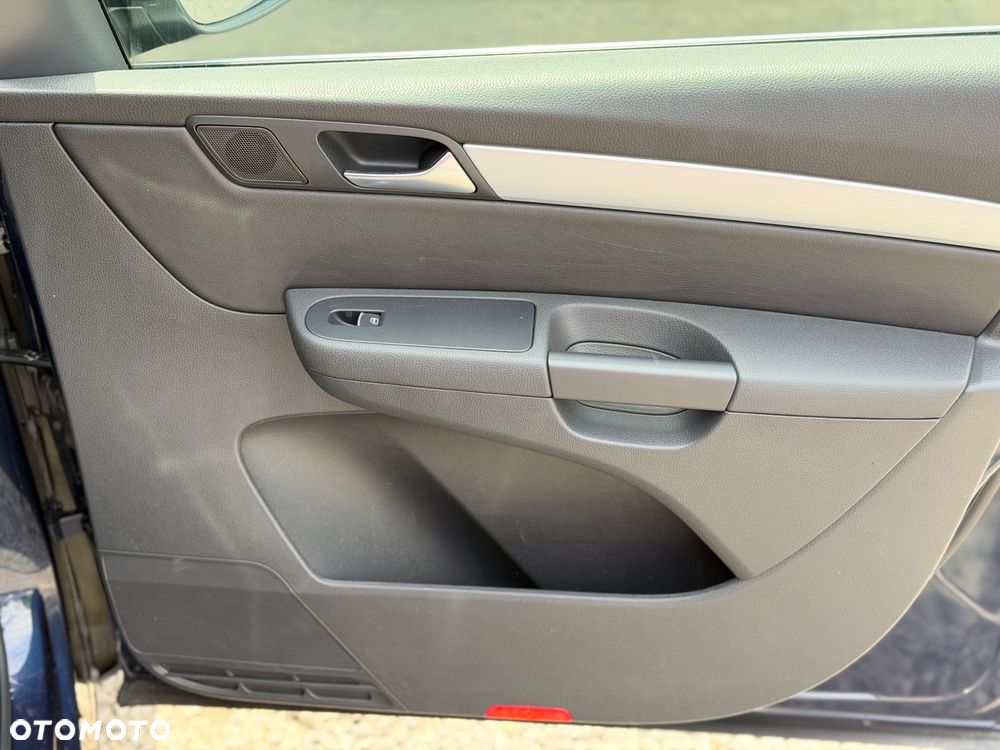 Volkswagen Sharan - 34