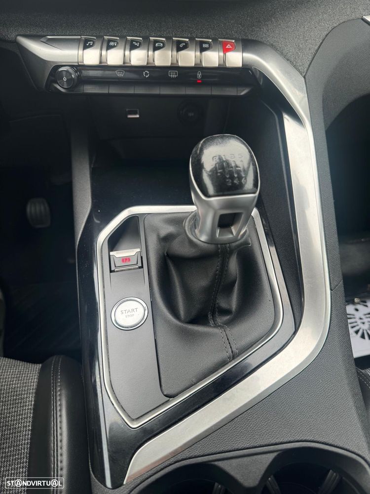 Peugeot 3008 PureTech 130 Stop & Start Allure - 16