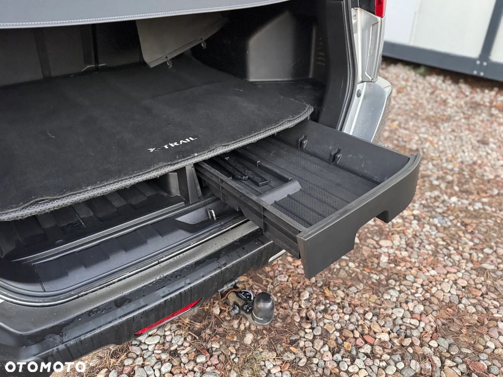 Nissan X-Trail 2.0 4x4 XE - 24