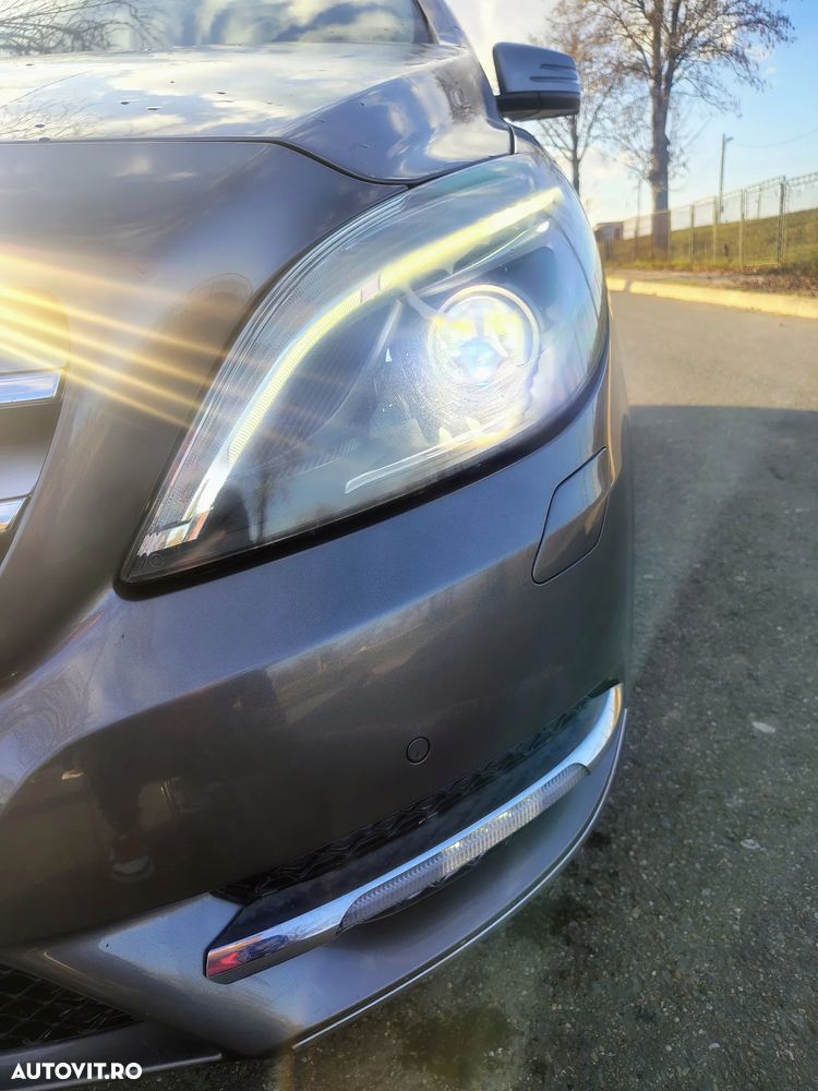 Mercedes-Benz B 220 - 10