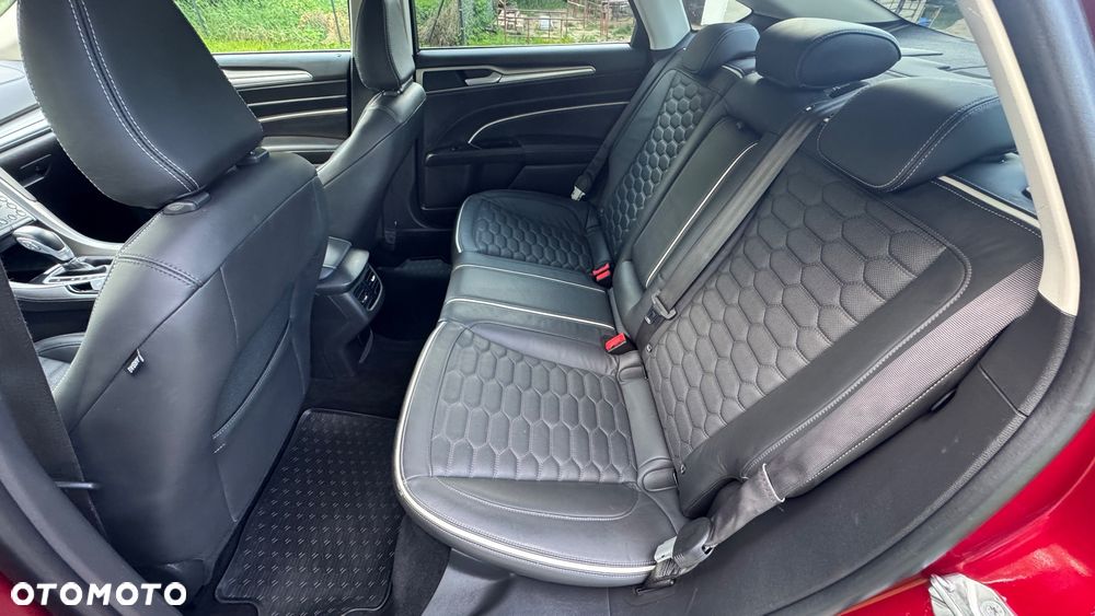 Ford Mondeo Vignale 2.0 Hybrid - 29