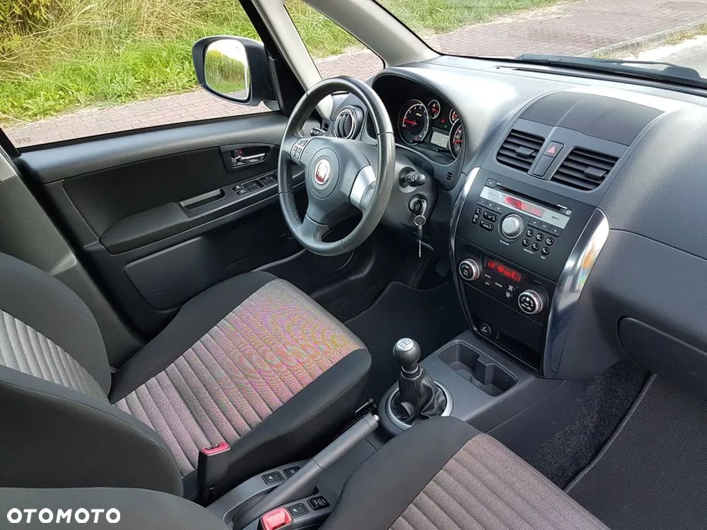Fiat Sedici 1.6 16V 4x4 Luxury - 26