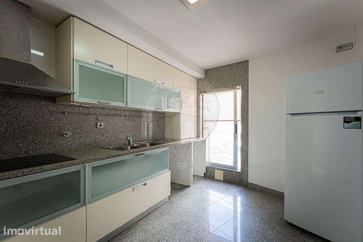 Apartamento T1 para arrendamento - Grande imagem: 2/7