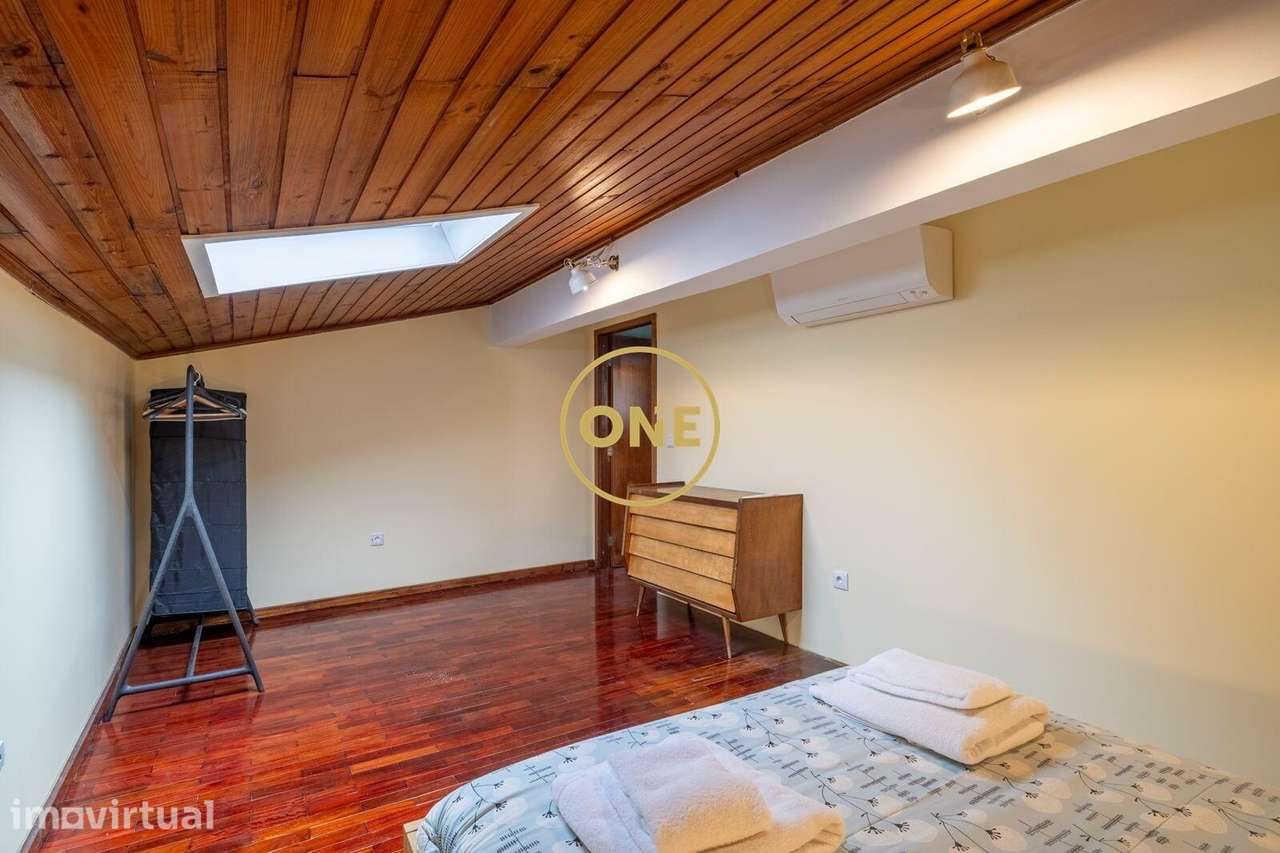 Apartamento T2 Renovado | Escritório Convertido | Alojamento Local | A - Grande imagem: 4/23