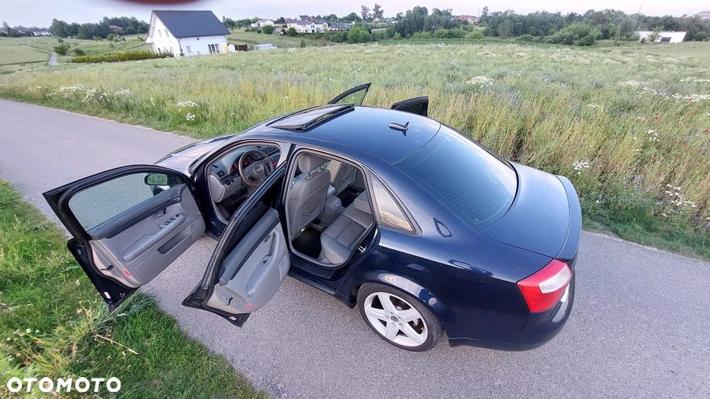 Audi A4 Limousine - 6