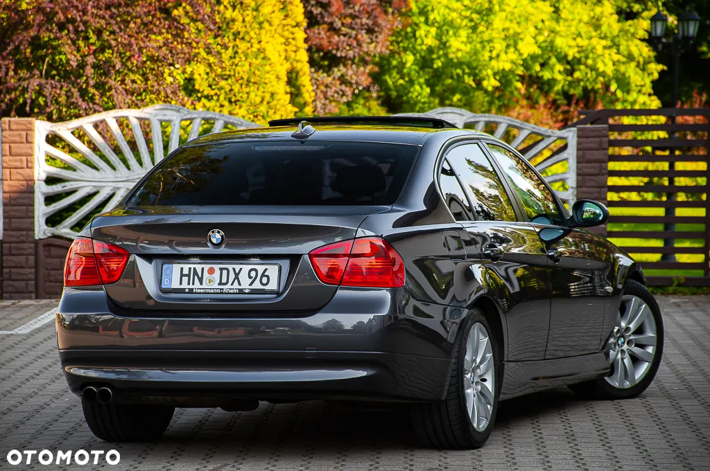 BMW Seria 3 325i - 10