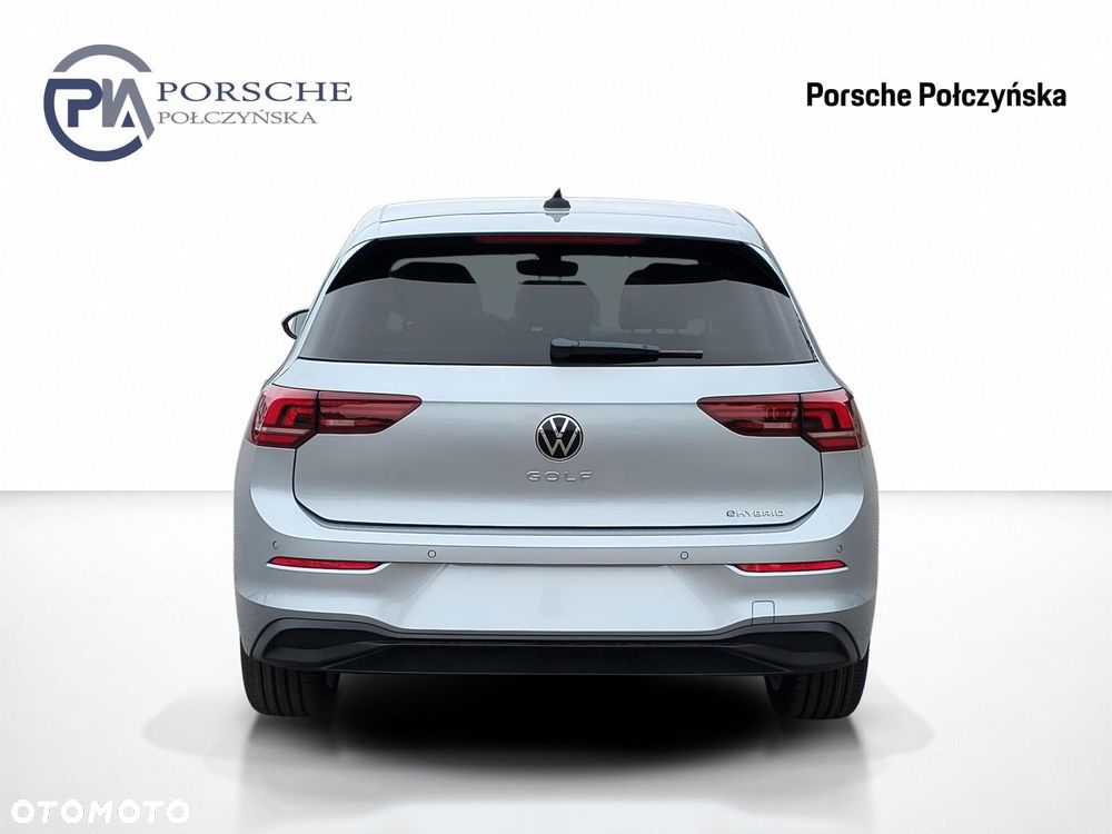 Volkswagen Golf - 5