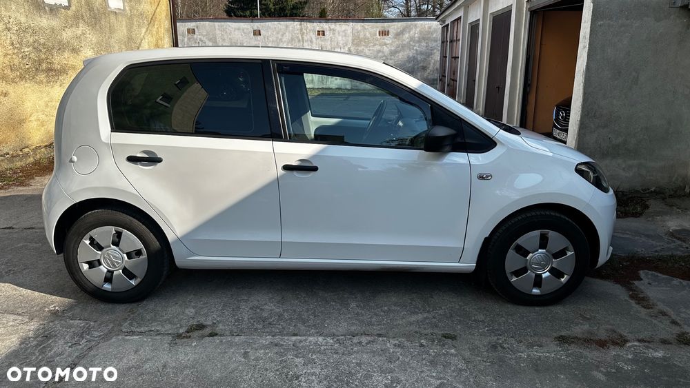 Volkswagen up! 1.0 move - 8