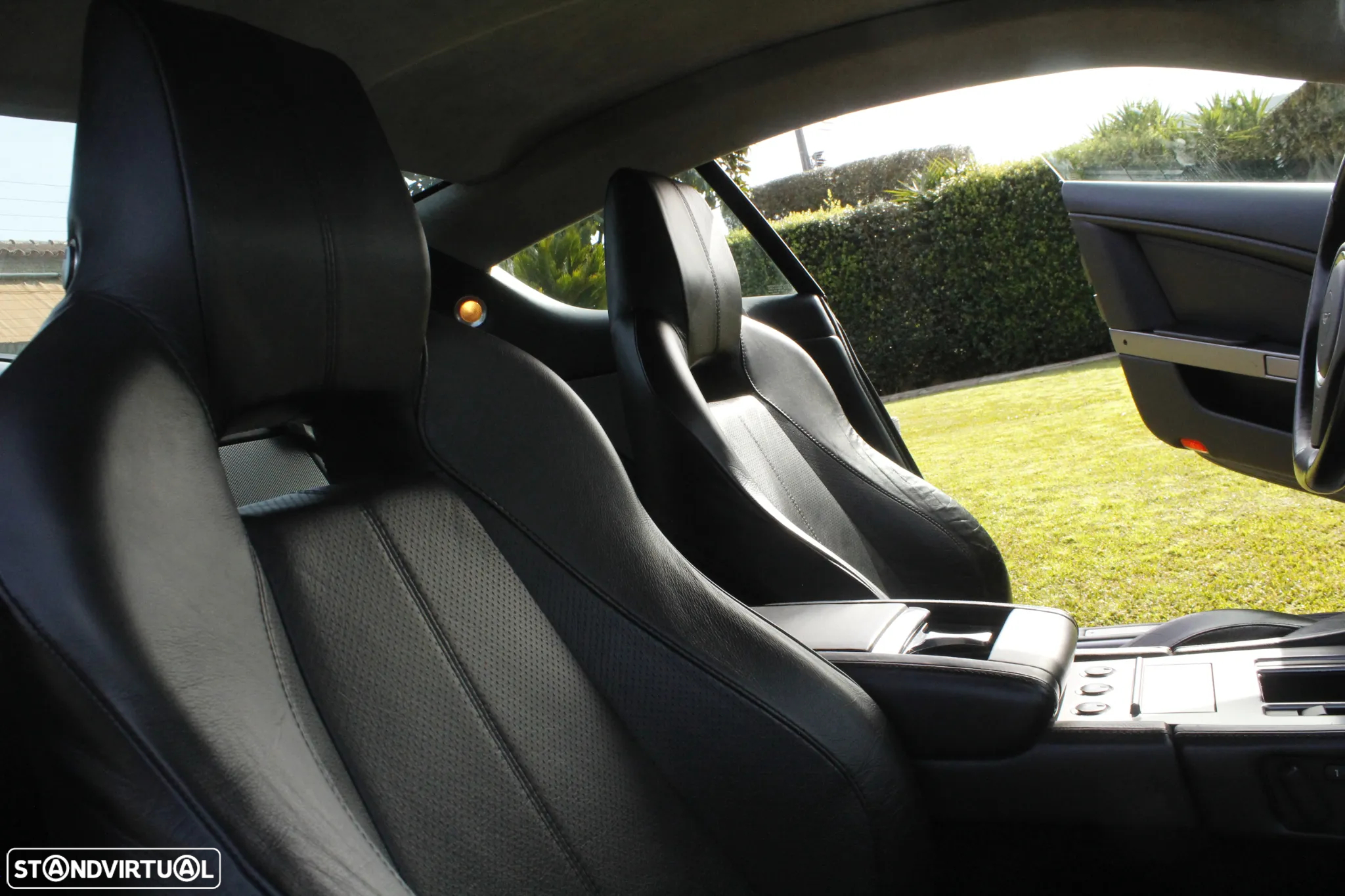 Aston Martin DB9 Coupe Touchtronic - 24