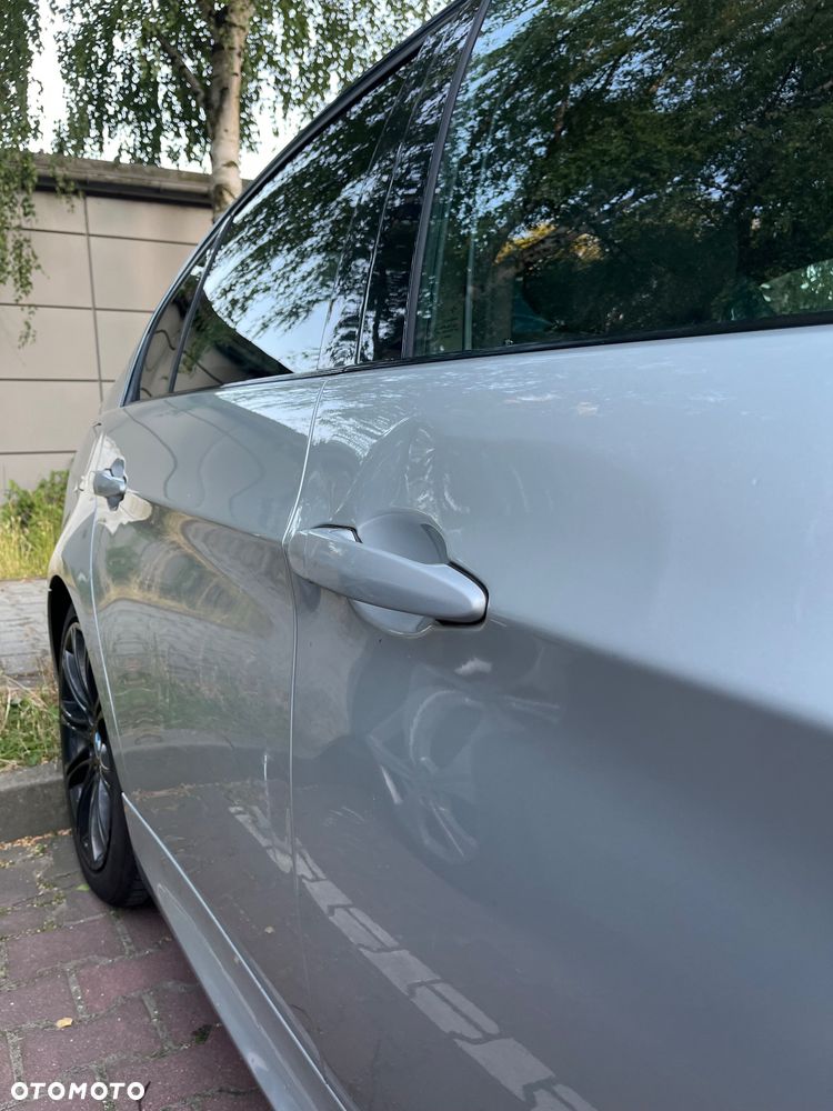 BMW Seria 3 320i - 10