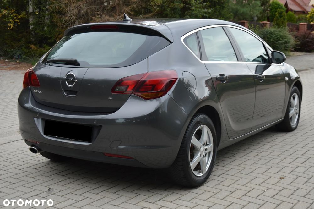 Opel Astra 1.6 Turbo Edition Sport - 5