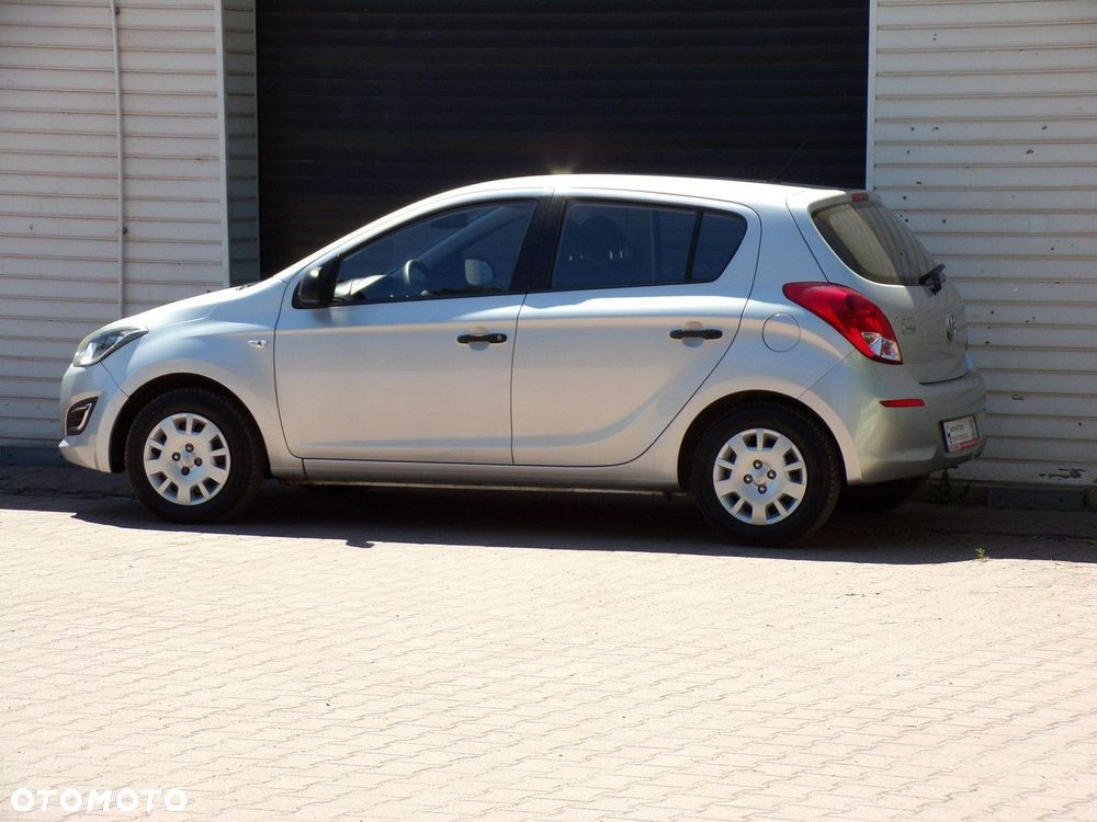 Hyundai i20 - 11