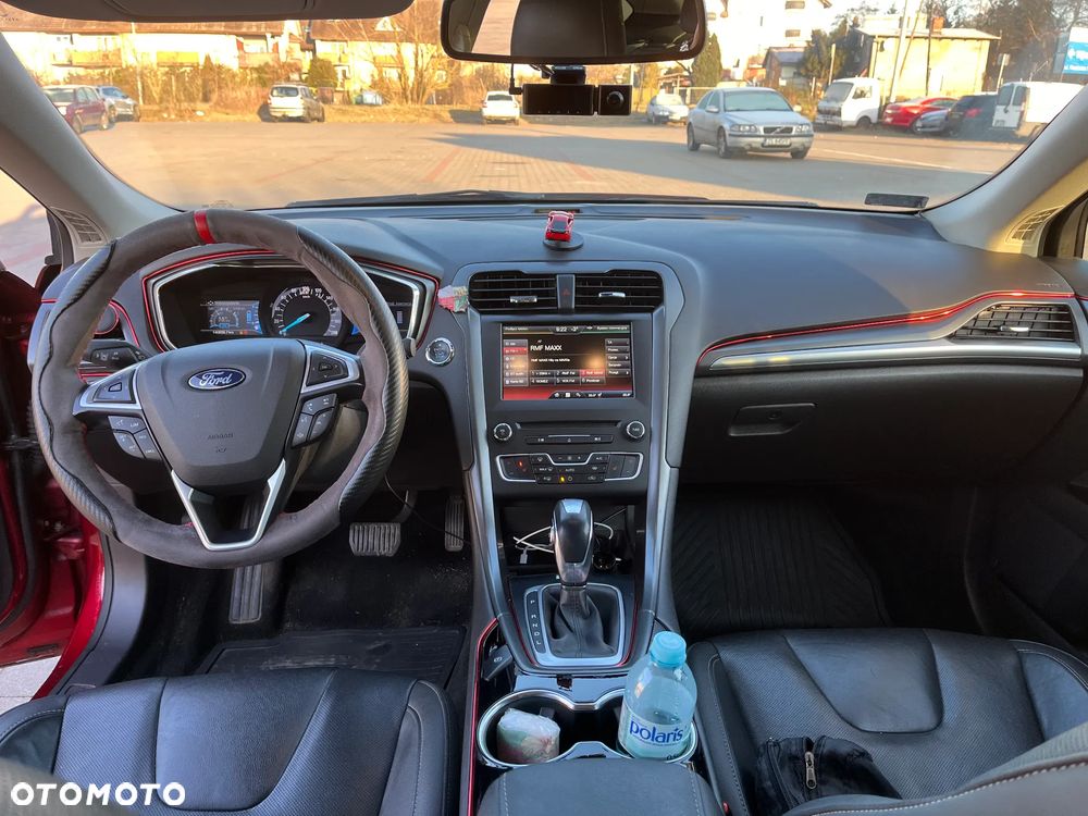 Ford Mondeo 2.0 Hybrid Titanium - 11