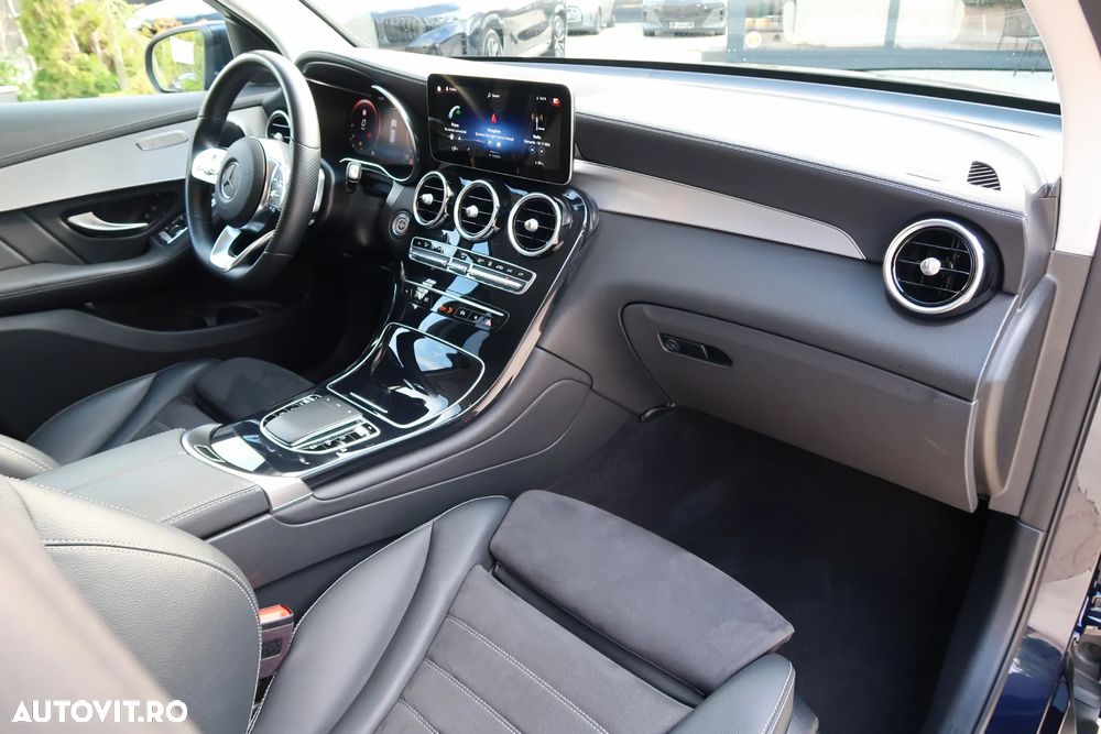 Mercedes-Benz GLC 300 de 4Matic 9G-TRONIC AMG Line - 11