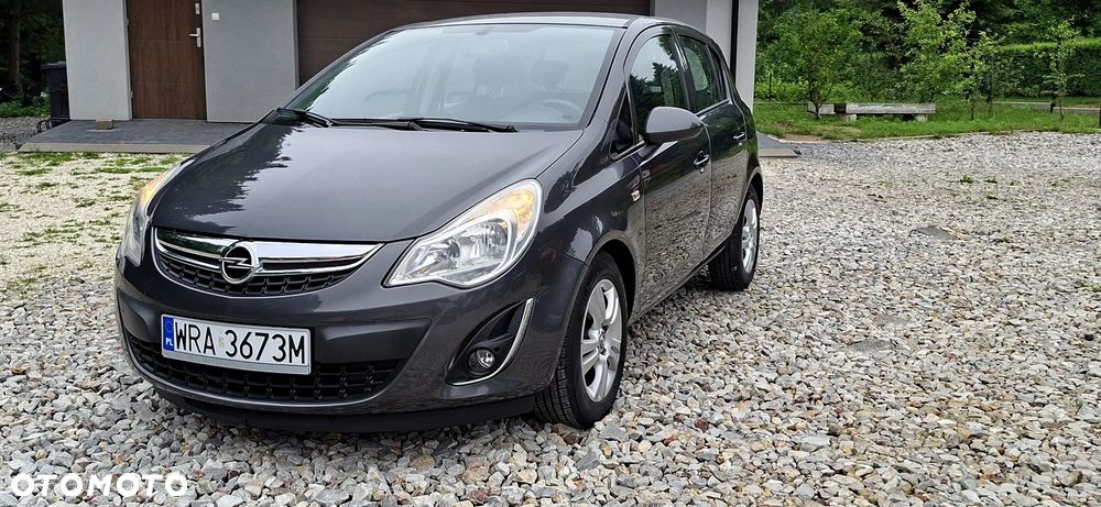 Opel Corsa 1.4 16V Innovation - 2