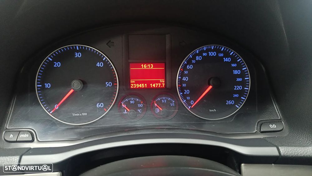 VW Golf 1.9 TDi 6V Confortline - 6