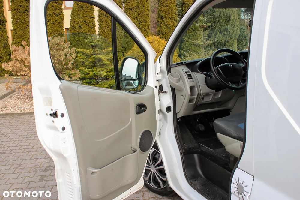 Renault Trafic - 22