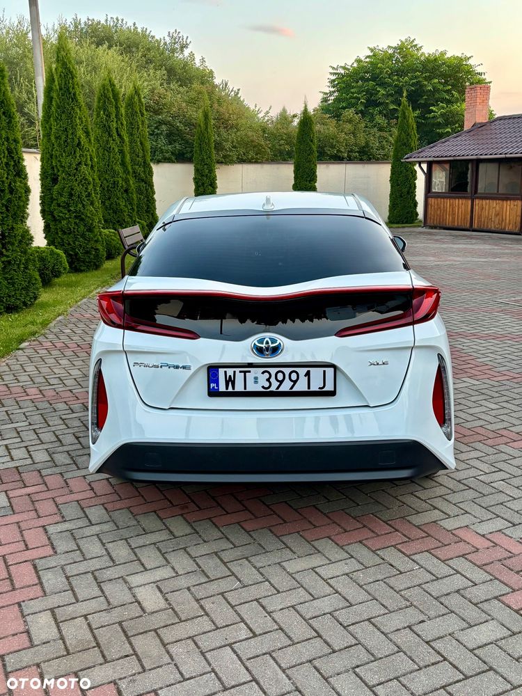 Toyota Prius 1.8 Hybrid Executive - 2