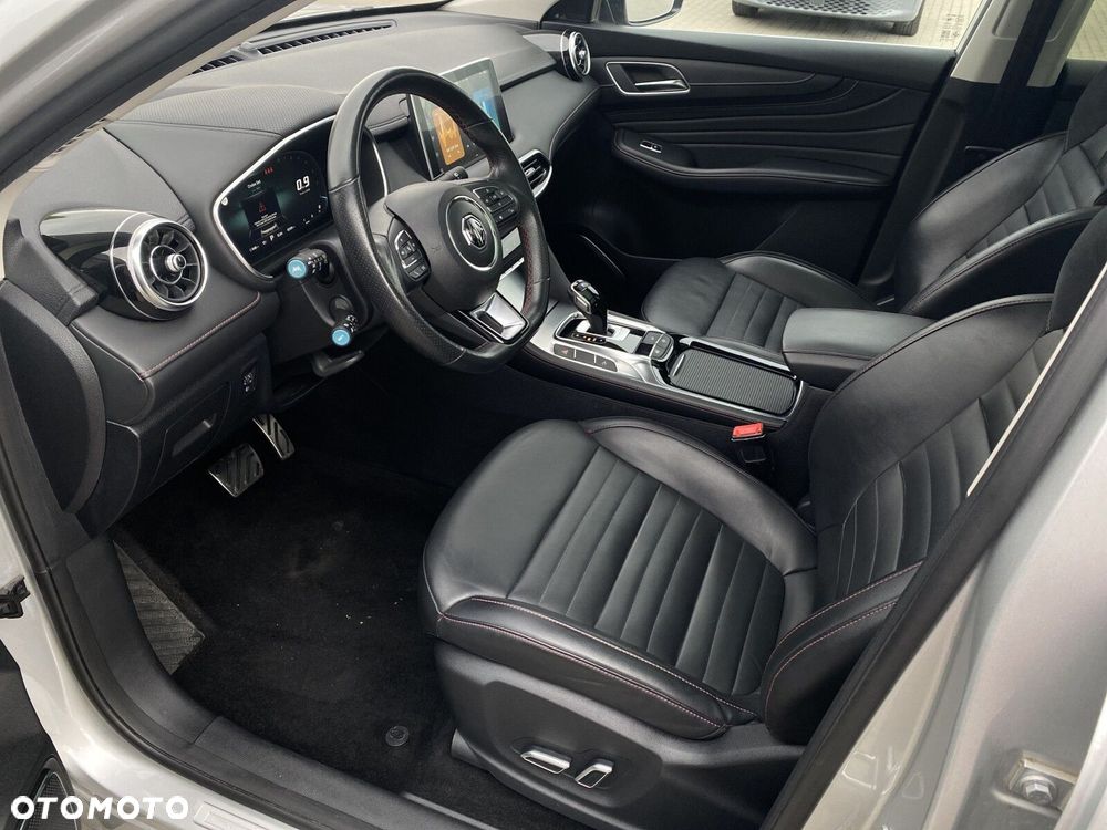 MG HS 1.5 T-GDI Exclusive DCT - 10