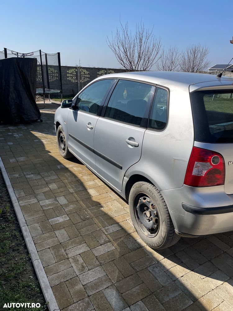 Volkswagen Polo - 4