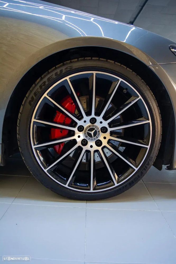 Mercedes-Benz E 220 - 3