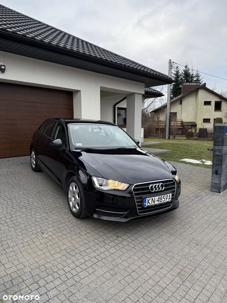 Audi A3 Sportback 1.6 TDI Ambition - 4