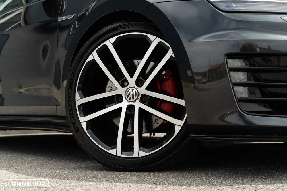 VW Golf 2.0 TDI GTD DSG - 28
