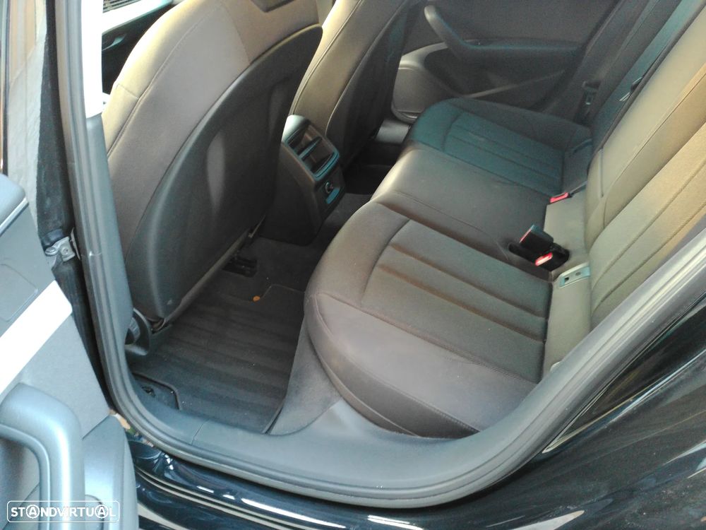 Audi A4 Avant 30 TDI S tronic advanced - 8