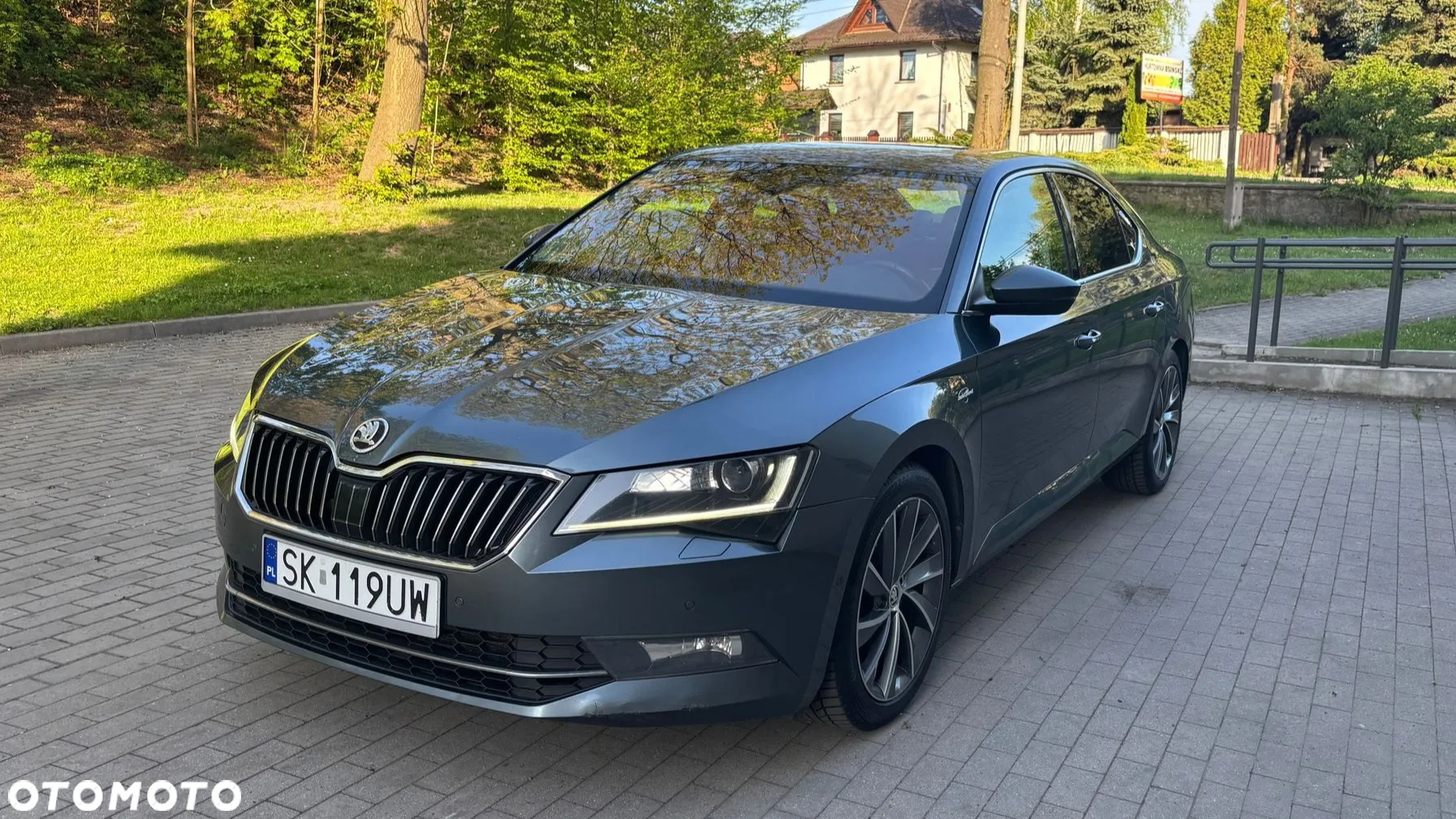 Skoda Superb 2.0 TDI 4x4 L&K DSG - 2