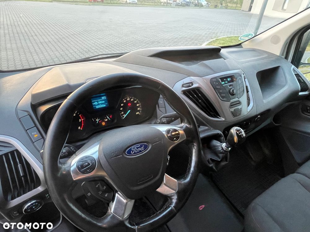 Ford Transit Custom 2.2 , z Niemiec , Zadbany , w Oryginale - 8