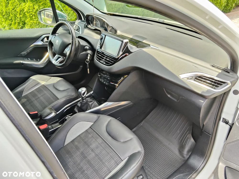 Peugeot 2008 e-HDi FAP 115 STOP & START Allure - 26
