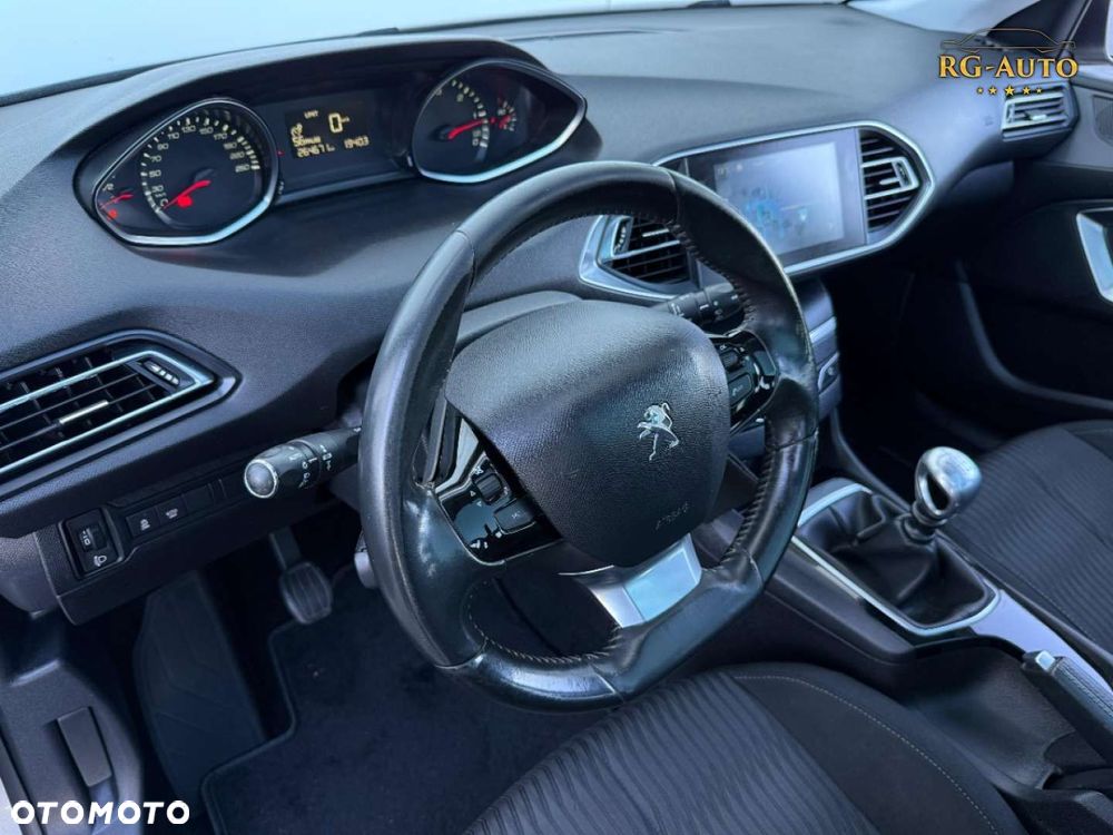Peugeot 308 - 36