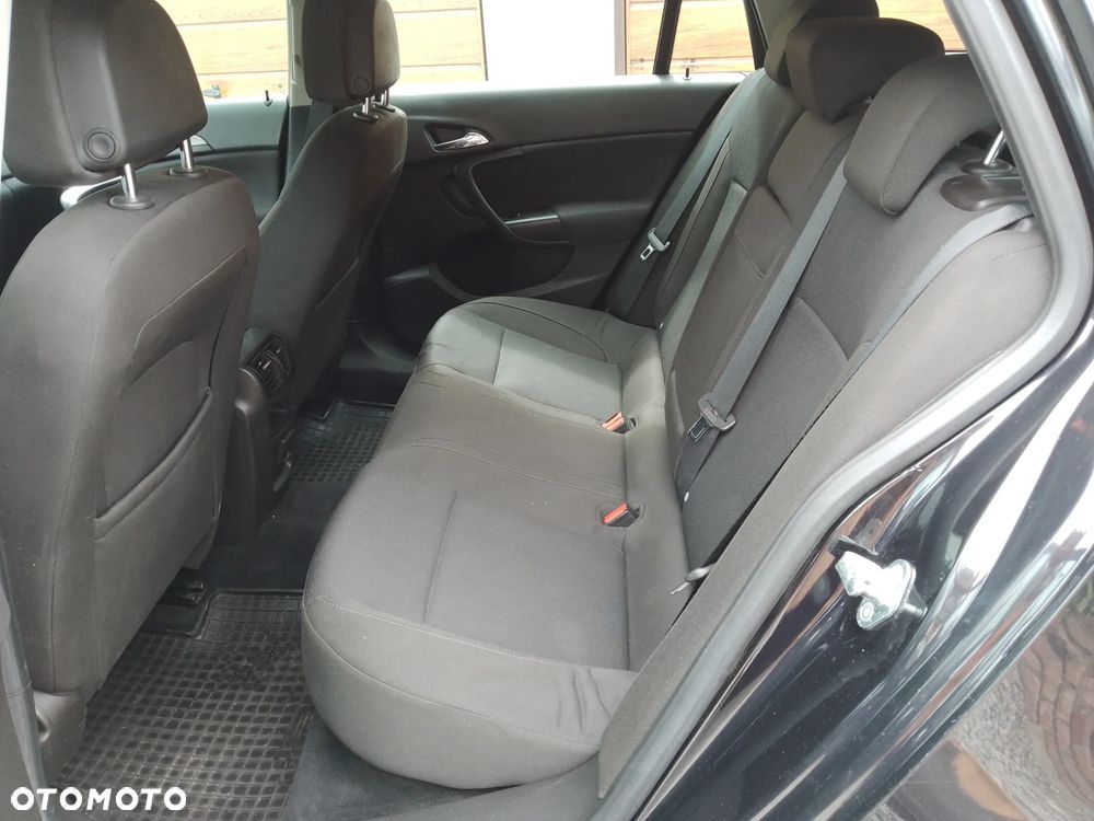 Opel Insignia - 11