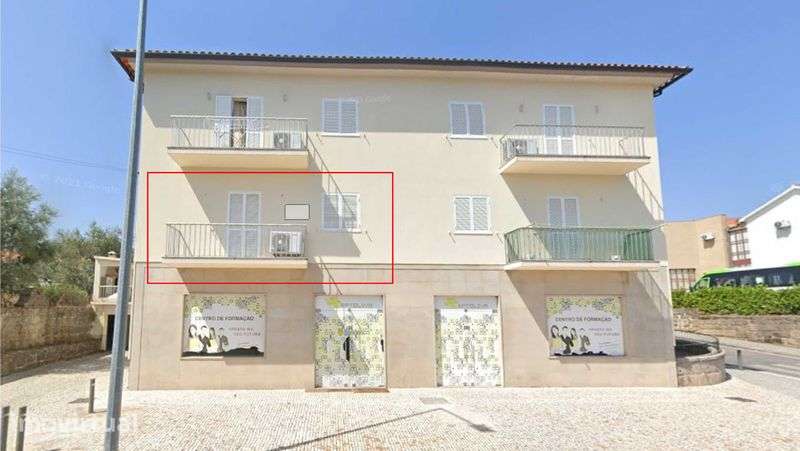 ARRENDA-SE APARTAMENTO T3 | Centro de Oliveira do Hospital - Grande imagem: 2/12