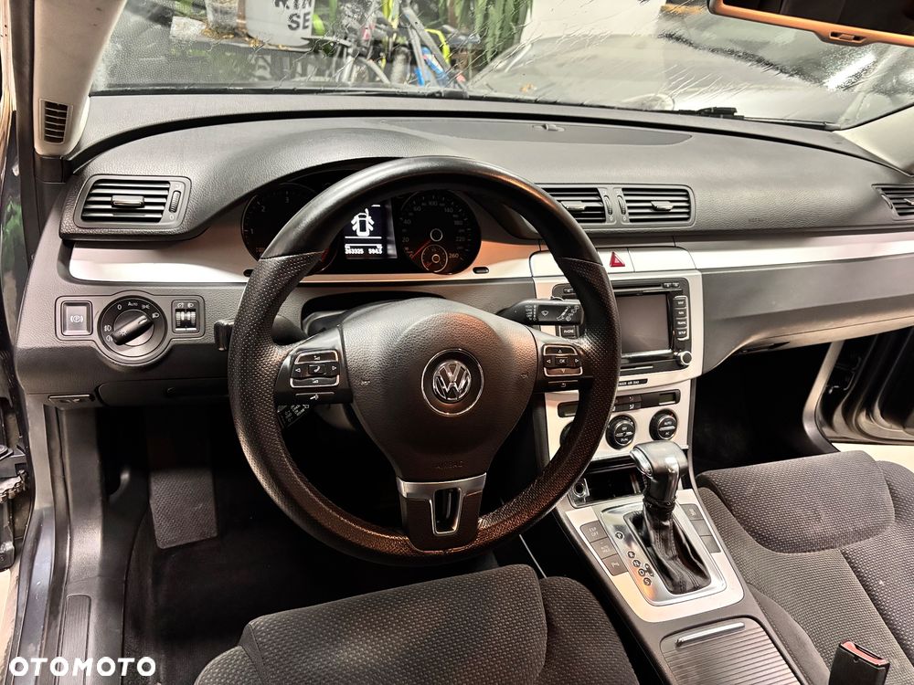 Volkswagen Passat 2.0 TDI Comfortline Optimum DSG - 14