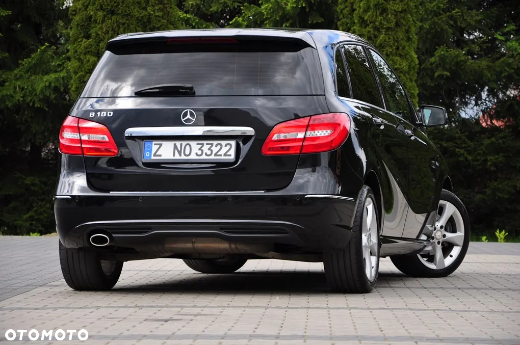 Mercedes-Benz Klasa B 180 BlueEFFICIENCY Edition - 16