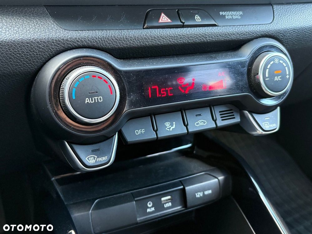 Kia Stonic - 25