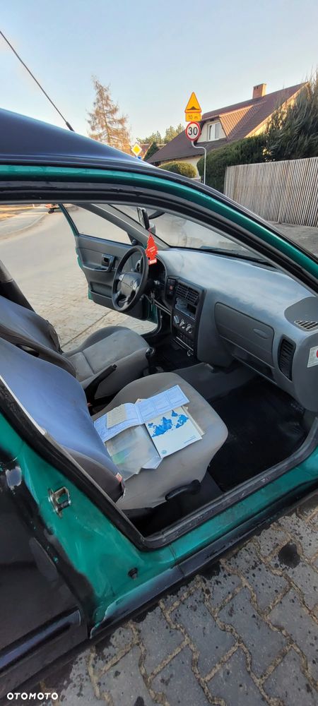 Volkswagen Caddy B Mixt - 17