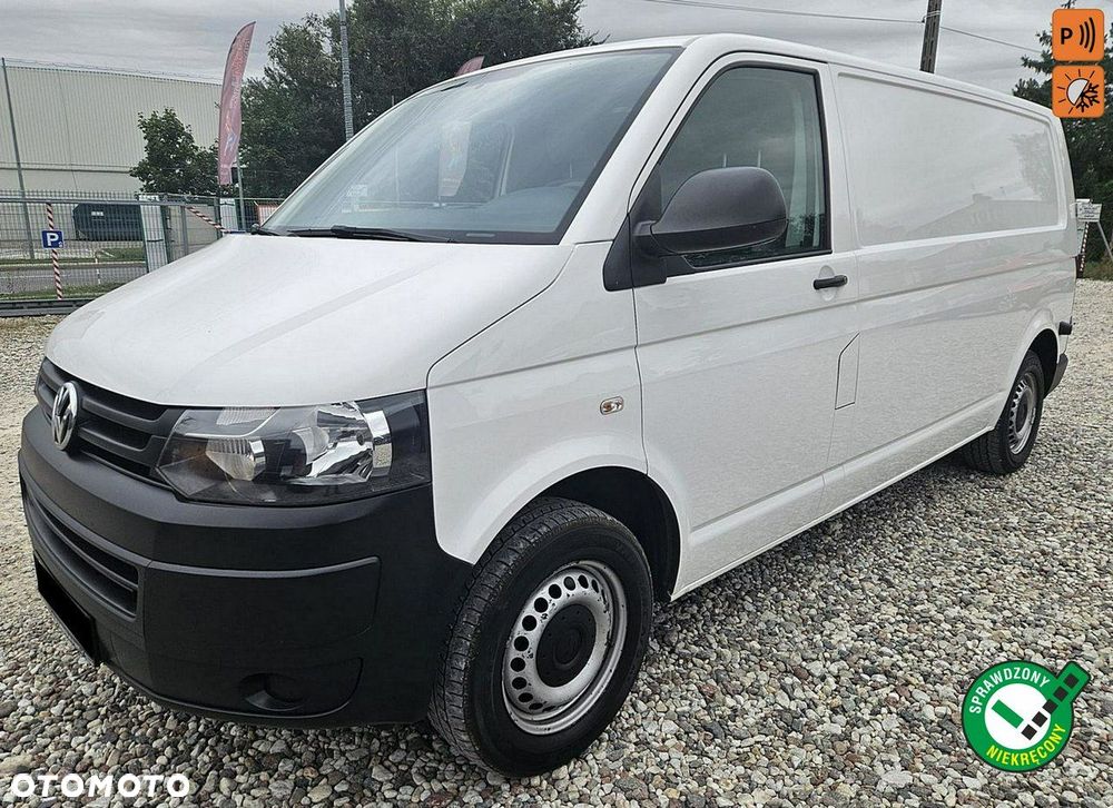 Volkswagen Transporter - 1