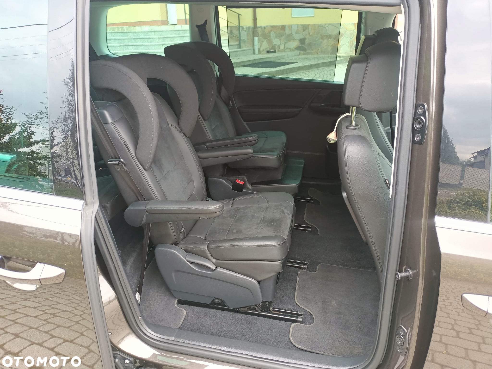 Volkswagen Sharan 2.0 TDI 4Mot Highline DSG - 4
