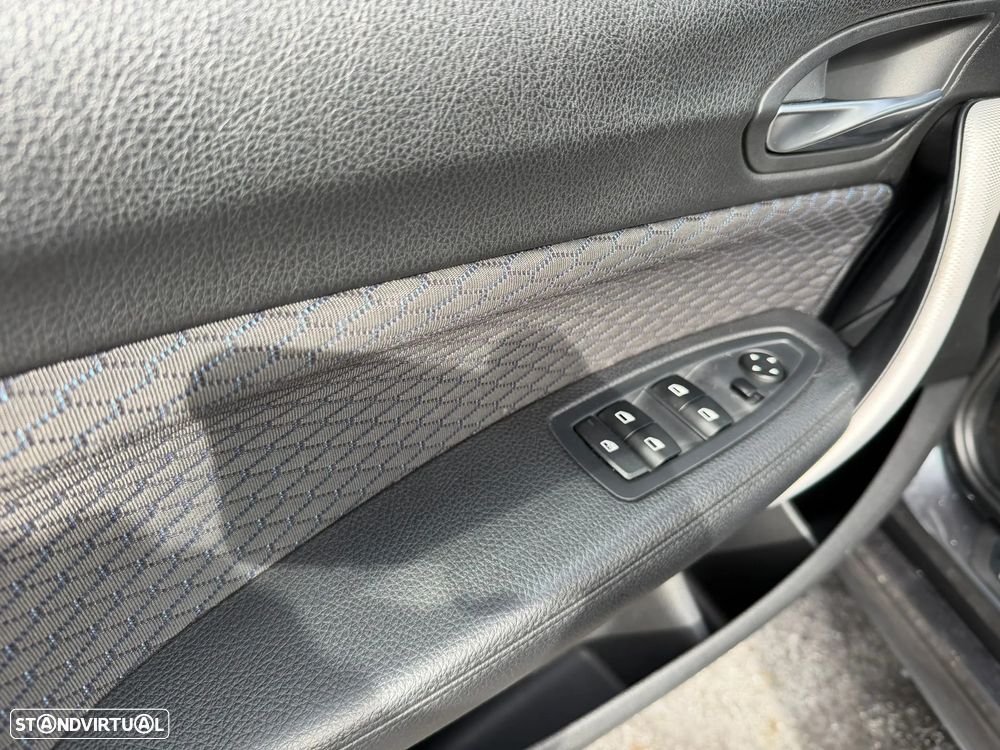 BMW 116 d Pack M - 24