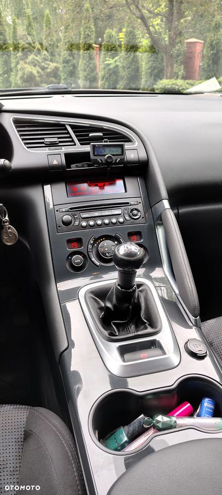 Peugeot 3008 1.6 Premium - 23