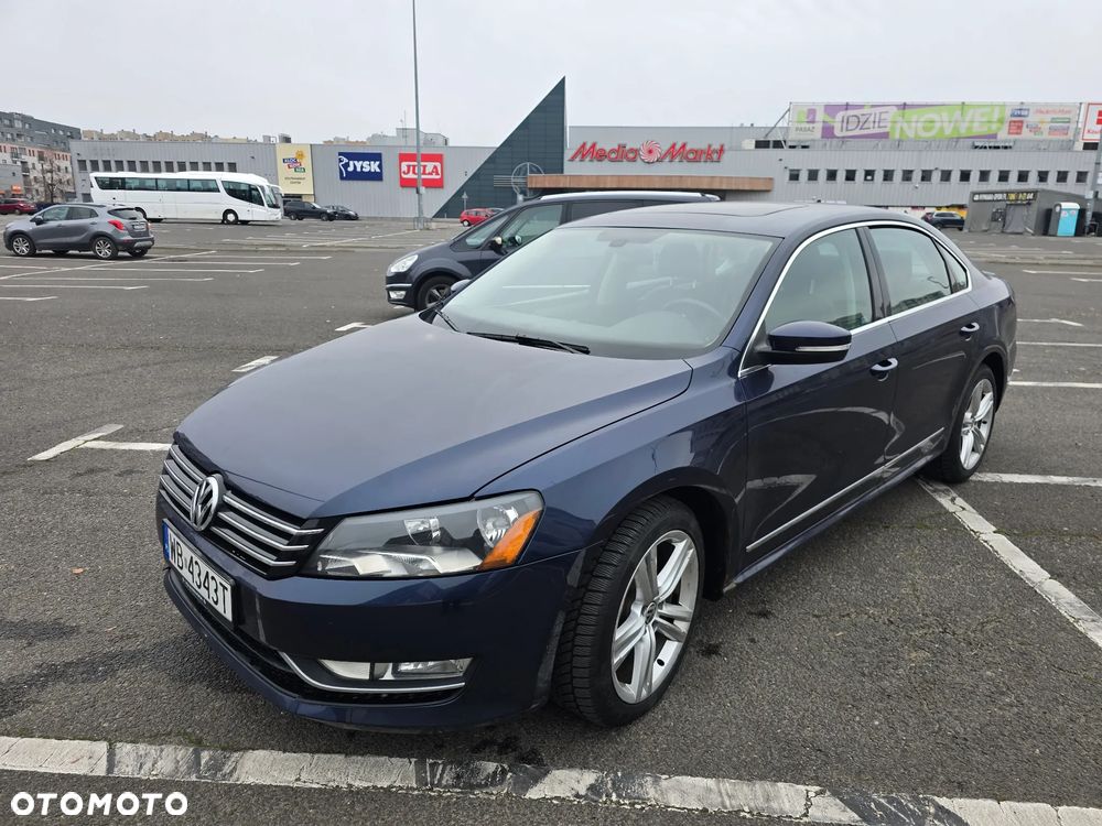 Volkswagen Passat 2.0 TDI DSG BlueMotion Technology Exclusive - 1