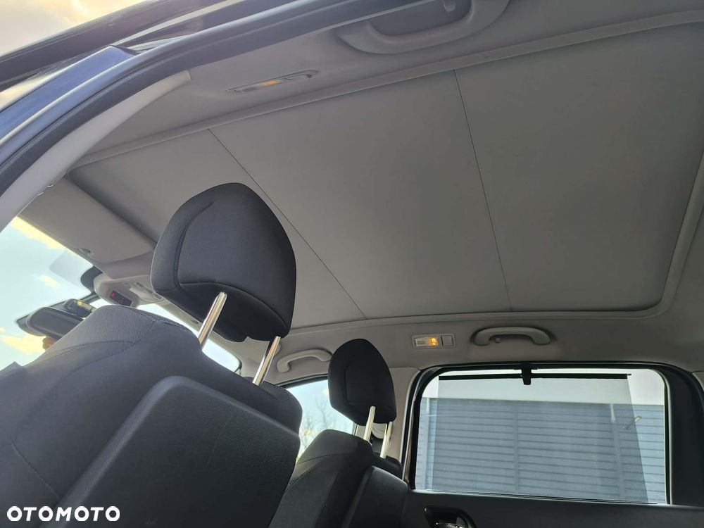 Peugeot 5008 1.6 Trendy - 21