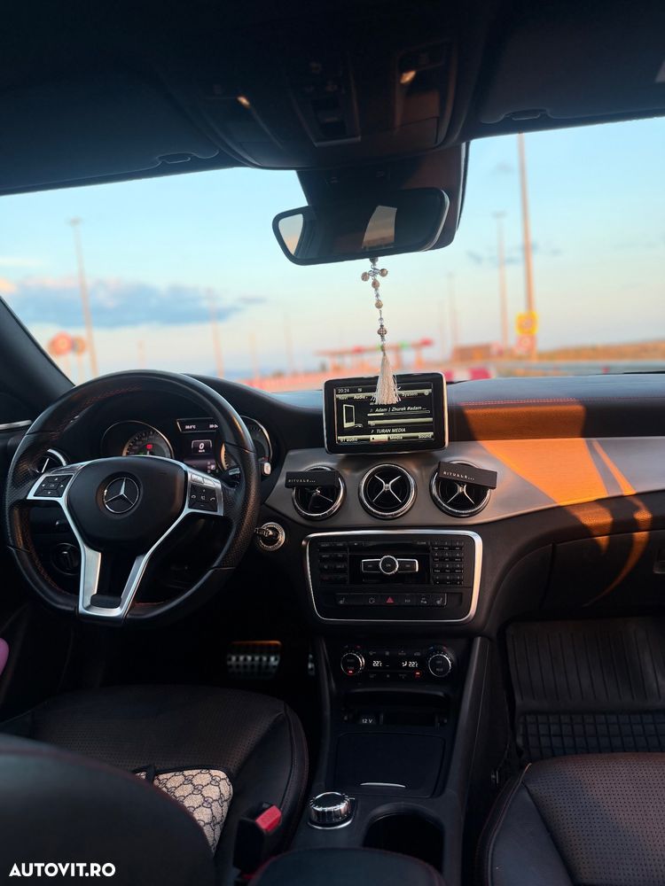 Mercedes-Benz CLA 250 4MATIC Aut. - 12