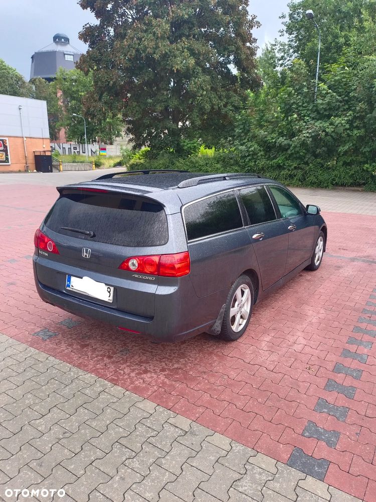 Honda Accord 2.2i-CTDi Executive - 6