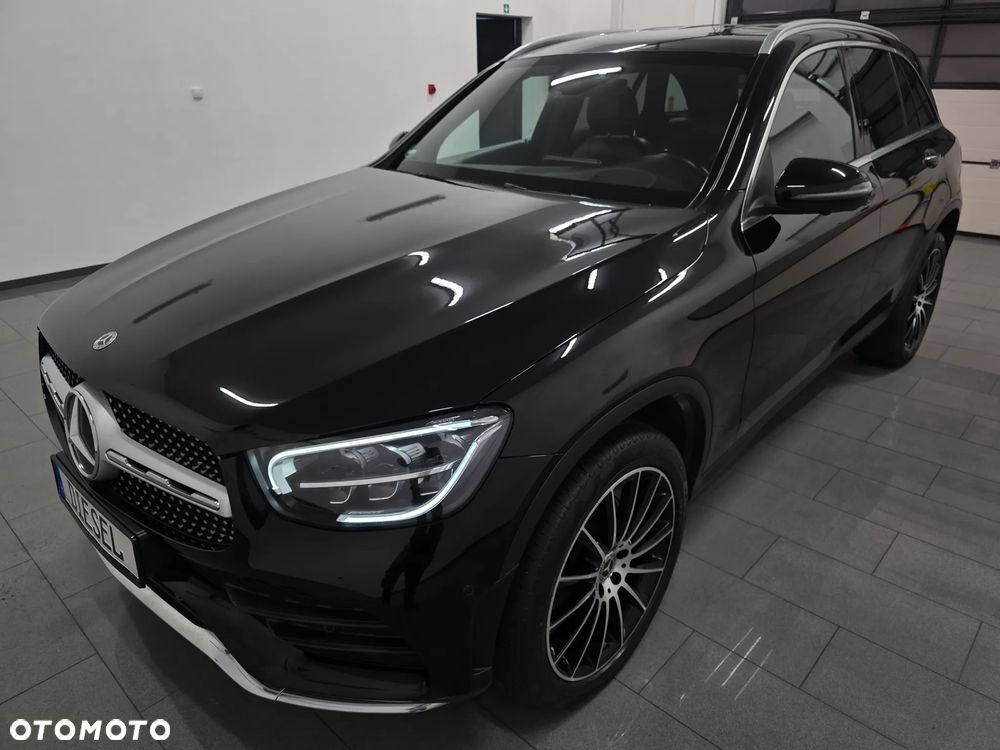 Mercedes-Benz GLC 300 de 4Matic 9G-TRONIC AMG Line Plus - 34