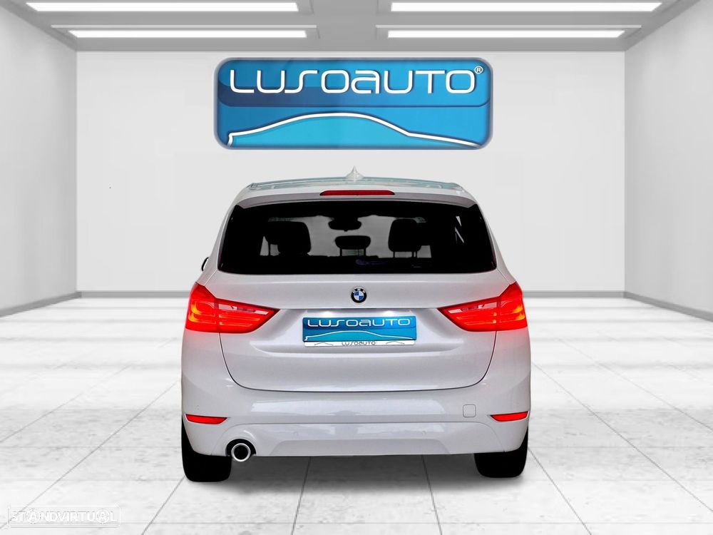 BMW 216 Gran Tourer i 7L Line Luxury - 6